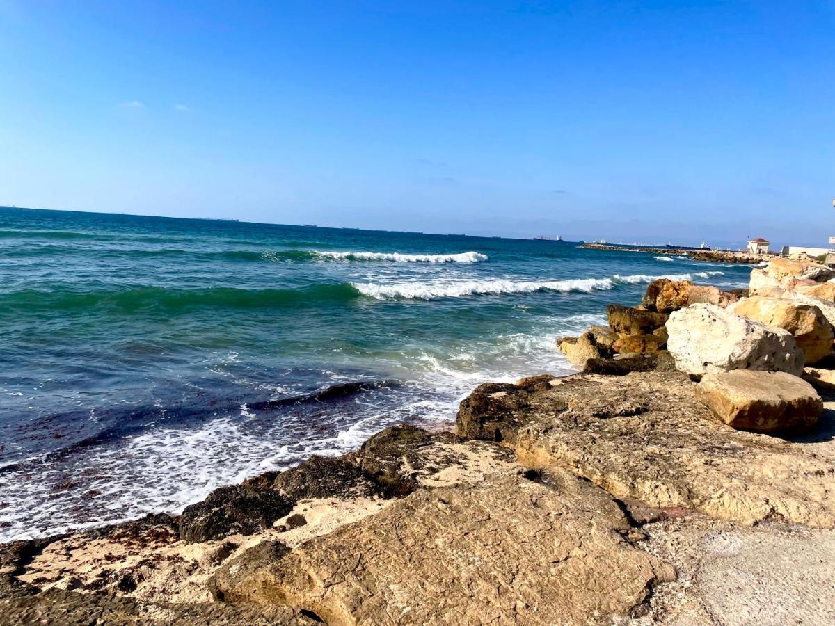Sea View Cozy Apartment Haifa Luaran gambar
